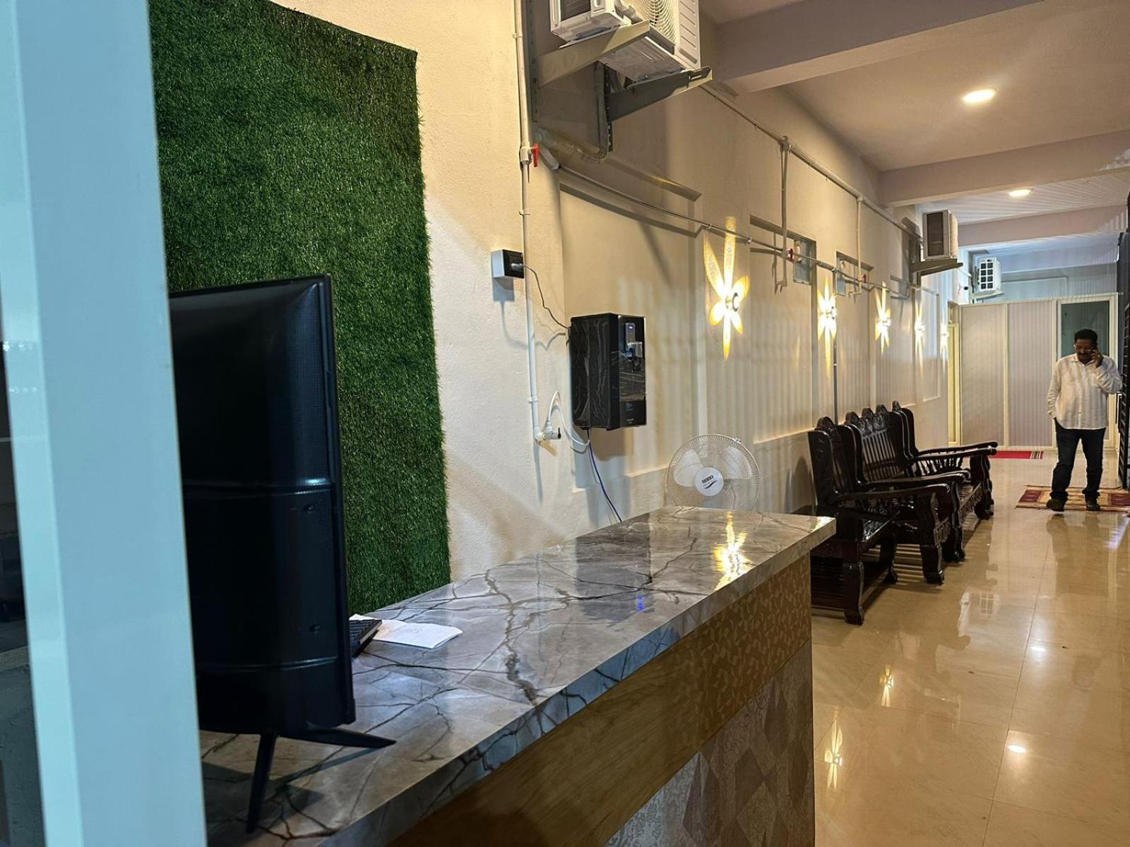 Hotel Yatri Nivas Sagara Extérieur photo