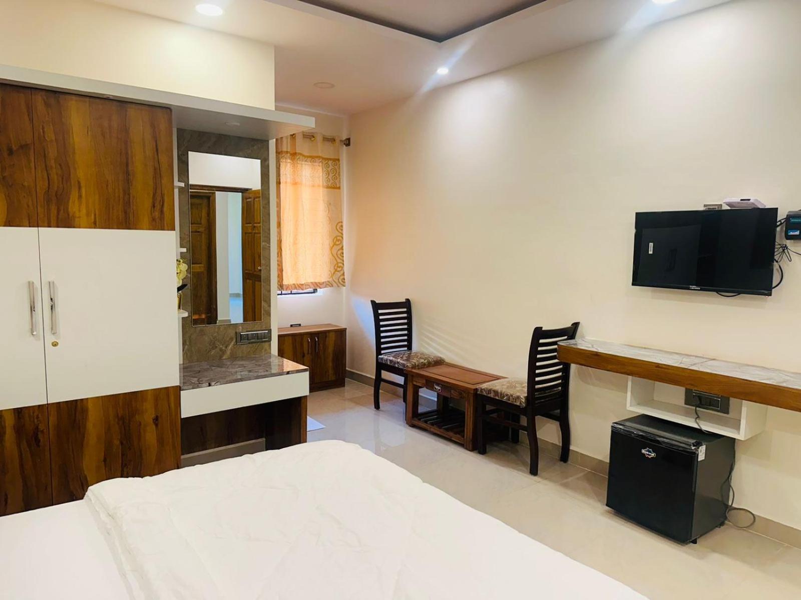 Hotel Yatri Nivas Sagara Extérieur photo